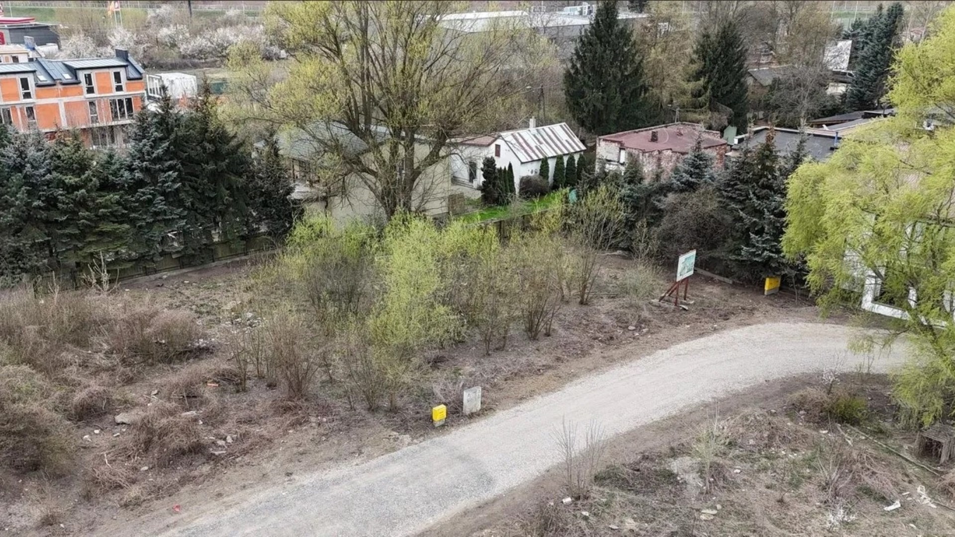 Działka na sprzedaż
